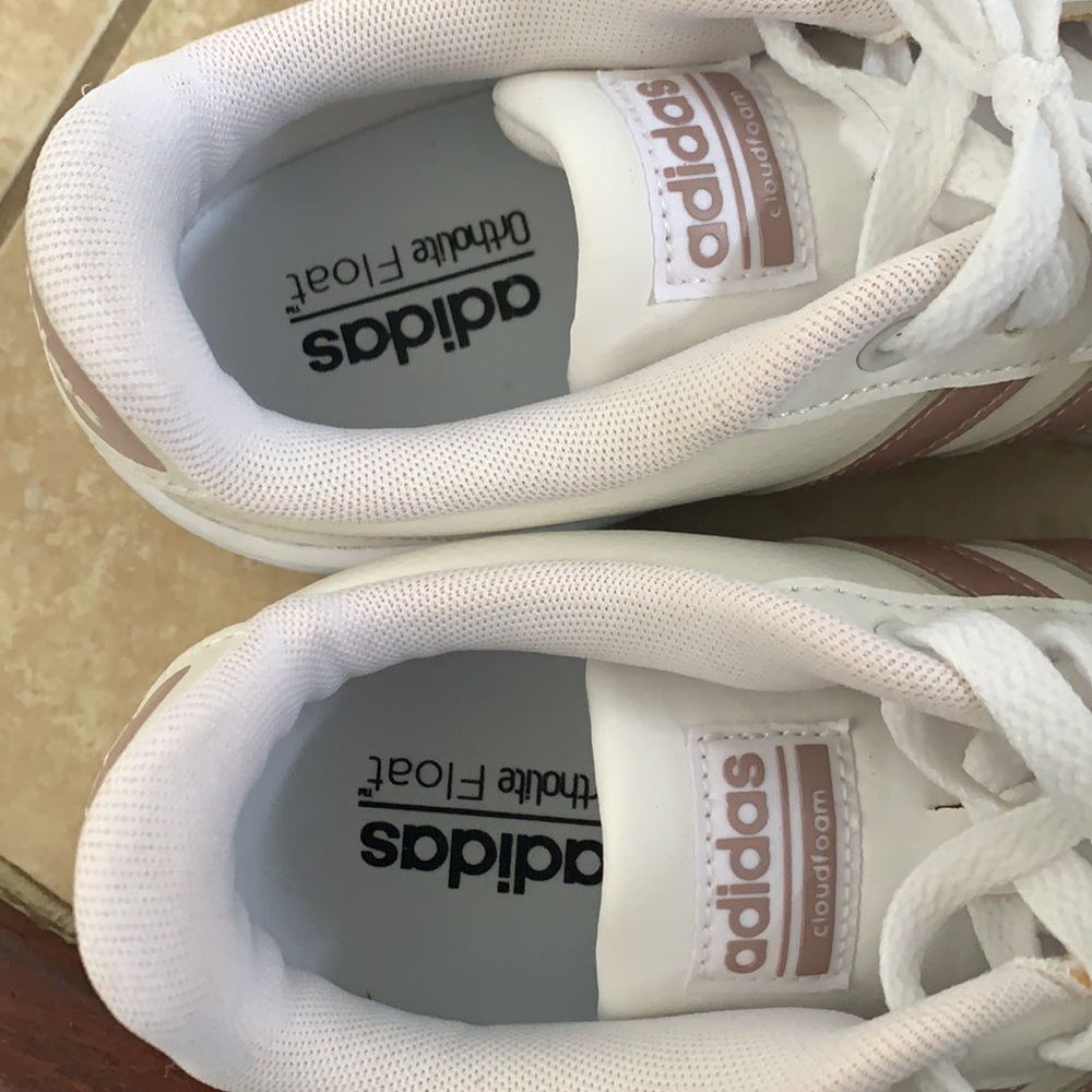 Adidas sneakers - Picture 4 of 4